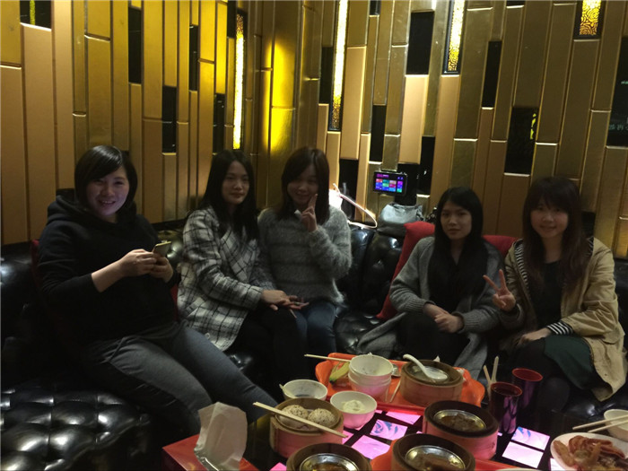 彩色復(fù)印機(jī)彩印記錄4月科頤家人生日會