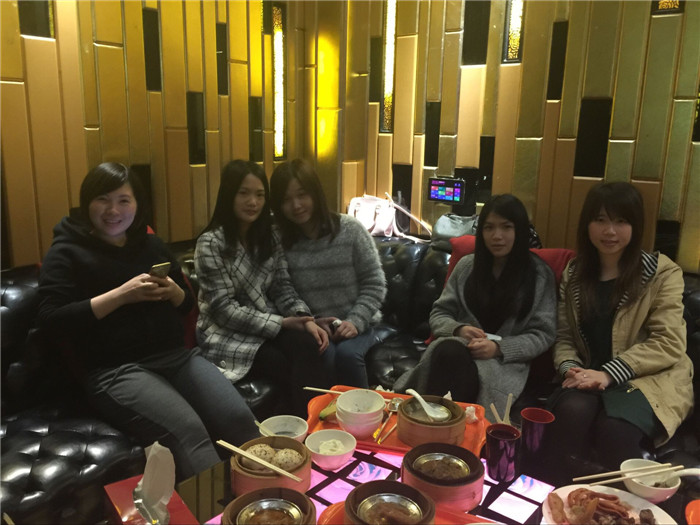 彩色復(fù)印機(jī)彩印記錄4月科頤家人生日會